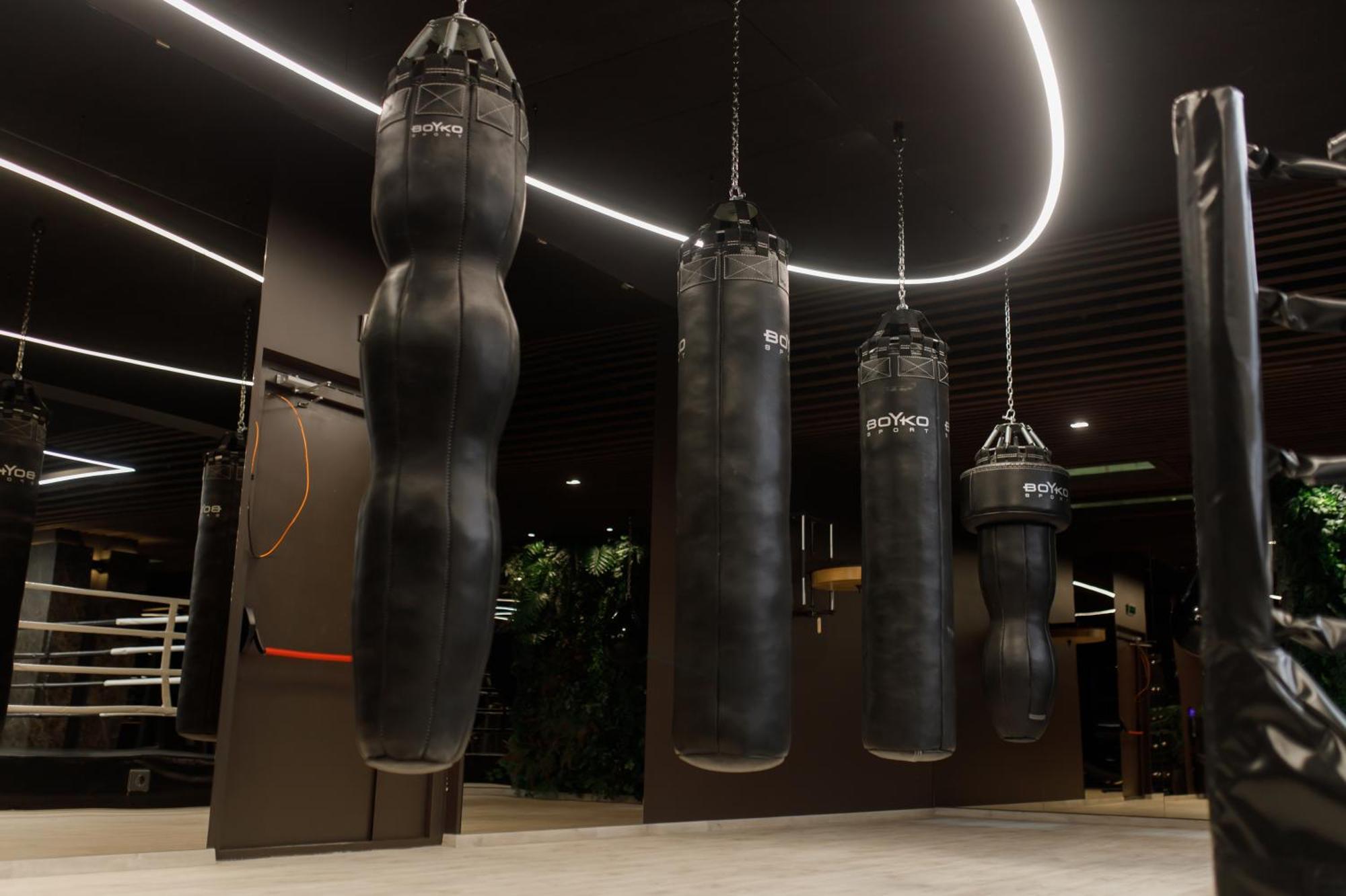Tsunami Spa Hotel Dnipro Exteriör bild