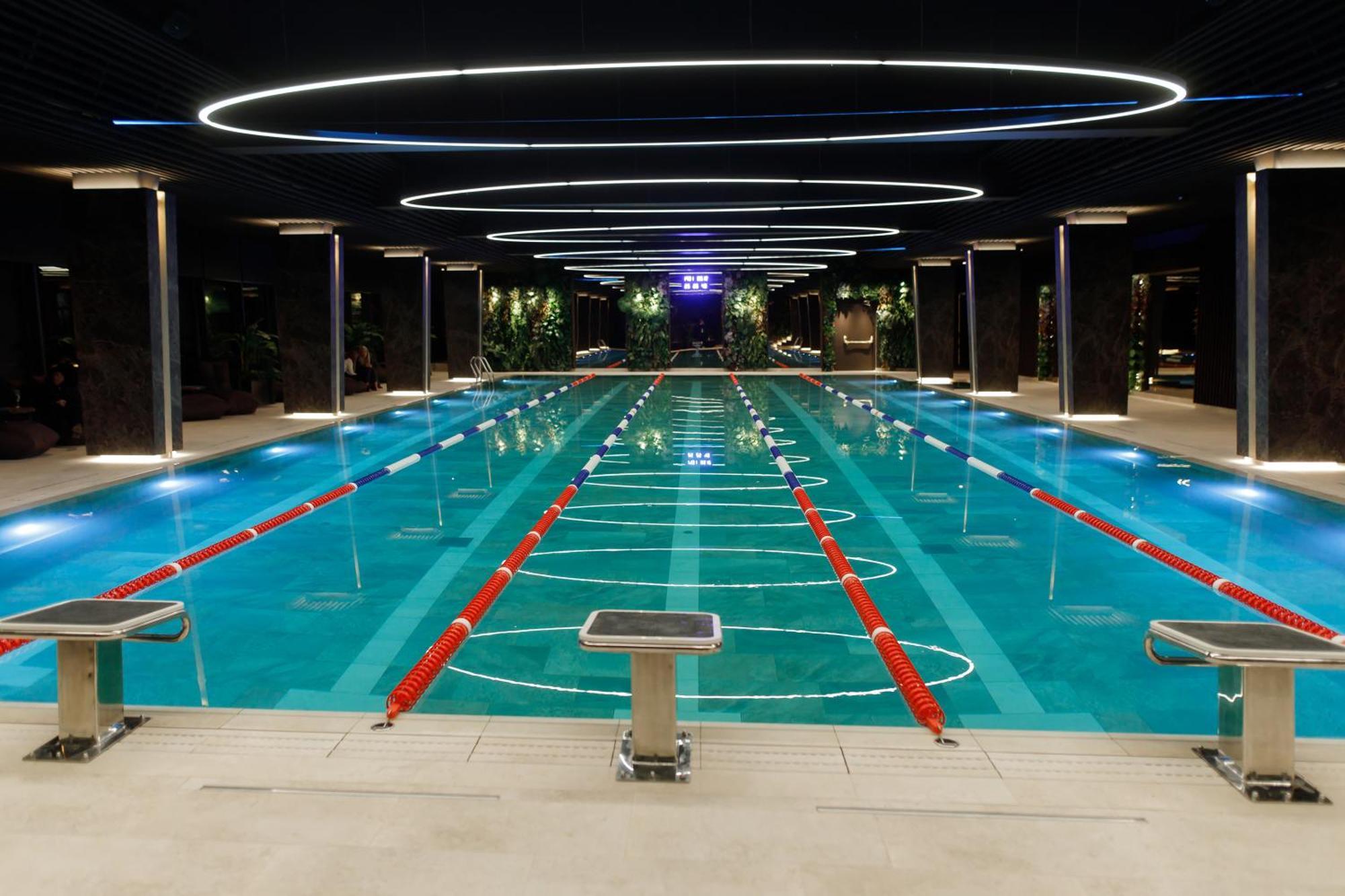 Tsunami Spa Hotel Dnipro Exteriör bild